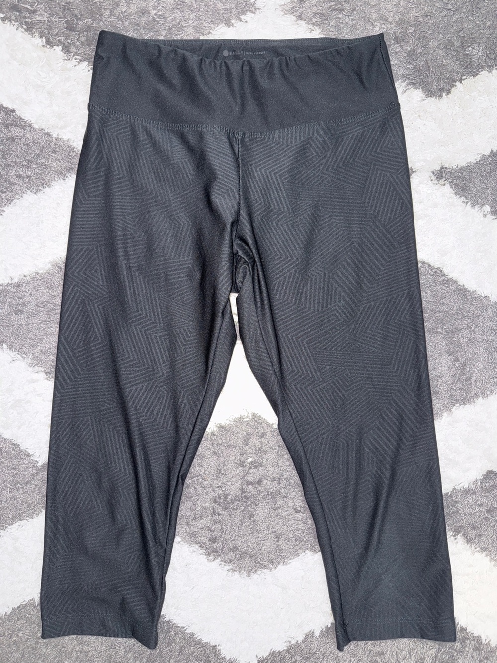 Bally Black Capri Leggings with Subtle Geometric design size small